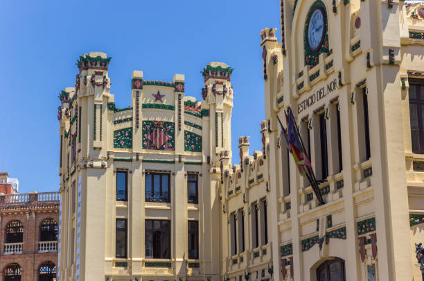 istock Facade of the train station in Valencia, Spain 813803314