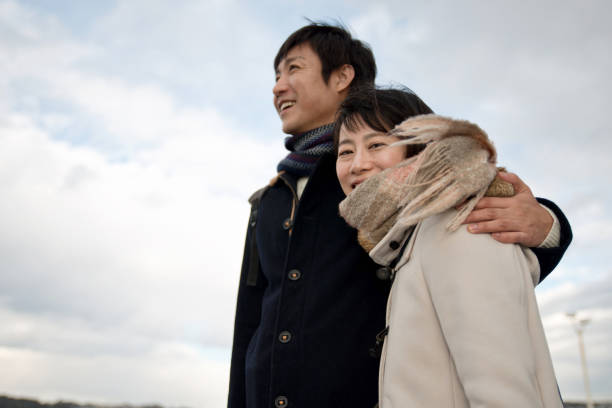 istock couple dating in seaside town 813888834