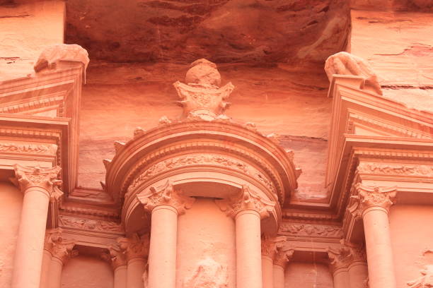 istock The Treasury (Kasneh) - Petra, Jordan 814011134