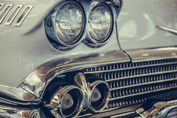 istock Headlight lamp of retro classic car vintage style 814170982