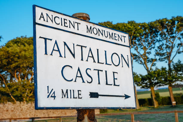 Sign for Tantallon Castle, Scotland Sign for Tantallon Castle, Scotland on the A198 coastal road heading east from North Berwick. The castle itself is within easy reach of Edinburgh and is a very popular attraction with tourists. north berwick scotland east lothian castle scotland stock pictures, royalty-free photos & images