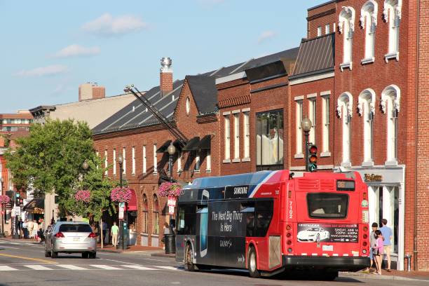 washington dc - bus transportation georgetown washington dc washington dc imagens e fotografias de stock