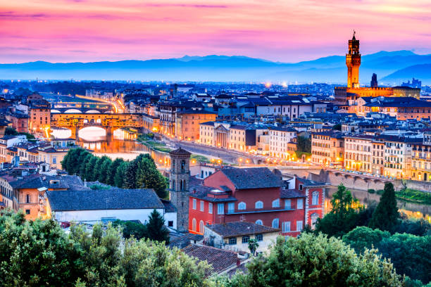 istock Florence, Tuscany, Italy - Palazzo Vecchio, Ponte Vecchio and Arno River. 814346650