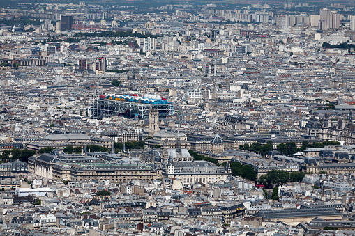 Aerial view of Paris including the Palais de Justice, the Sainte Chapelle, the Tribunal de commerce de Paris, the Tour Saint-Jacques and the Centre Pompidou.