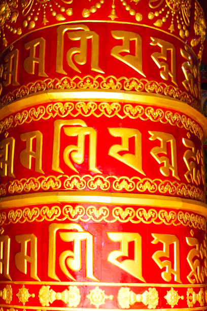 istock treking around Annapurna circuit 814894442