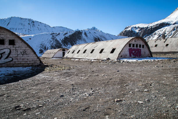 istock Abandoned camp en Embalse el Yeso 814989178