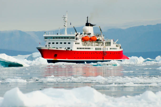 istock Expedition Ship - Scoresby Sound - Greenland 815001386