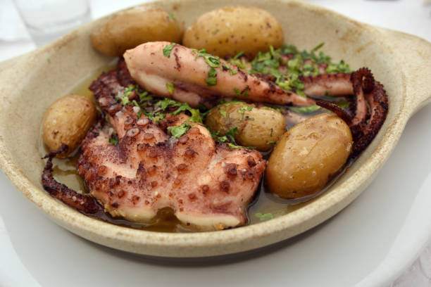 istock Grilled octopus with batatas a murro 815066278