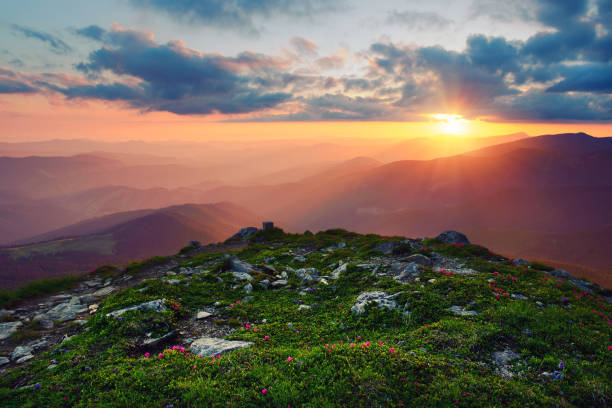 istock Amazing mountain landscape 815066628