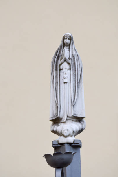 istock Statue of the Virgin Mary 815175686