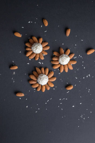 Three flower arranged cookies