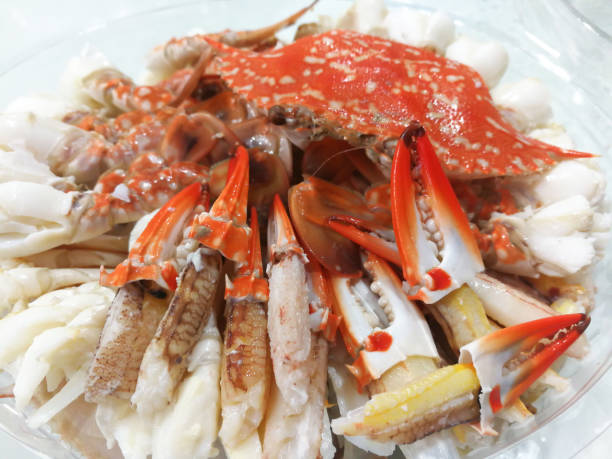 istock Steamed Crab in buffet line - seafood. 815558178