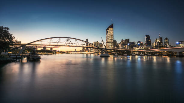 istock Sunset of Goodwill Bridge, Brisbane City CBD 815672524