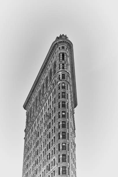 istock Flatiron Building in black and white 815711518