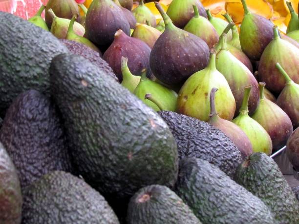 Tel Aviv avocado and figs 2013