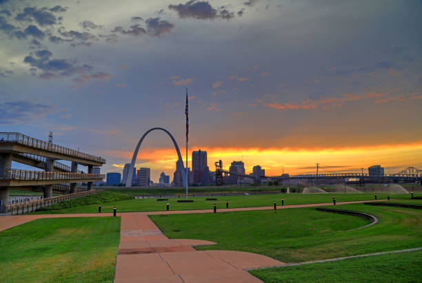 istock St. Louis, Missouri Skyline and the Gateway Arch 815873398