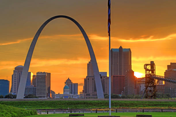 istock St. Louis, Missouri Skyline and the Gateway Arch 815873526