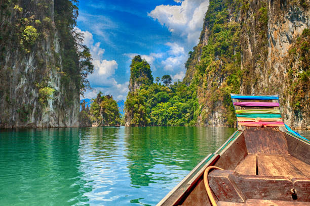 hdr 写真。cheow lan 湖、カオソック国立公園、タイの 3 つの岩。 - カオソック国立公園 ストックフォトと画像