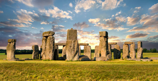 stonehenge inglaterra - the bigger picture refrán en inglés fotografías e imágenes de stock