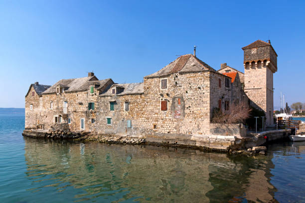 istock Stone houses in the sea 816797950