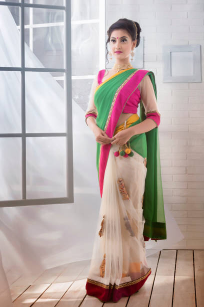 istock Indian Woman in traditional saree 816802486