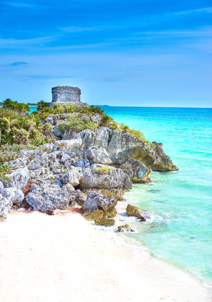 ruiny tulum - mayan temple old ruin ancient zdjęcia i obrazy z banku zdjęć