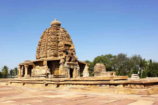 pattadakal temples - a 6th century unesco site in karnataka, india - circa 6th century imagens e fotografias de stock