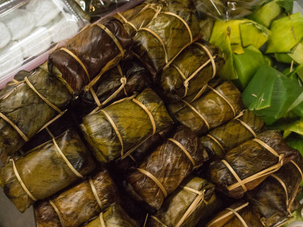 istock Bananas with Sticky Rice or Khao Tom Mad, Thai dessert. 816901496