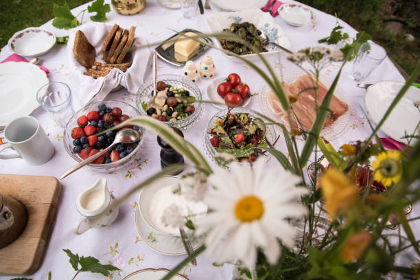 istock Breakfast in the Garden 817076718
