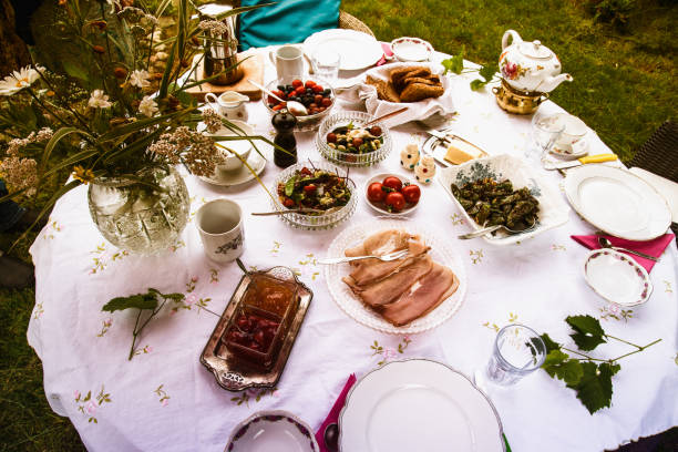 istock Breakfast in the Garden 817076726