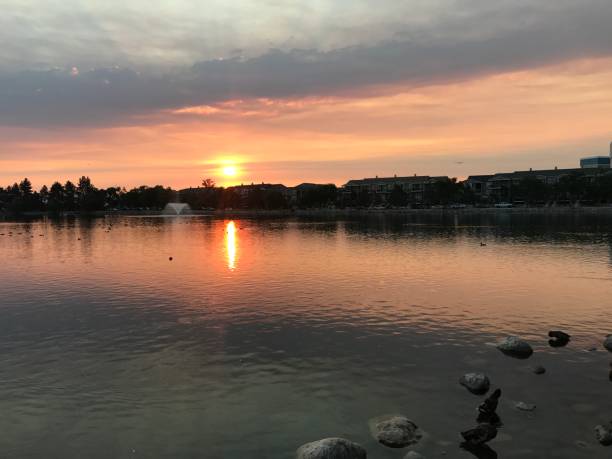 istock Virginia Lake Sunrise 817094208