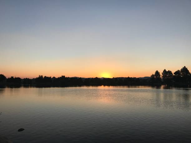 istock Virginia Lake Sunrise 817094238