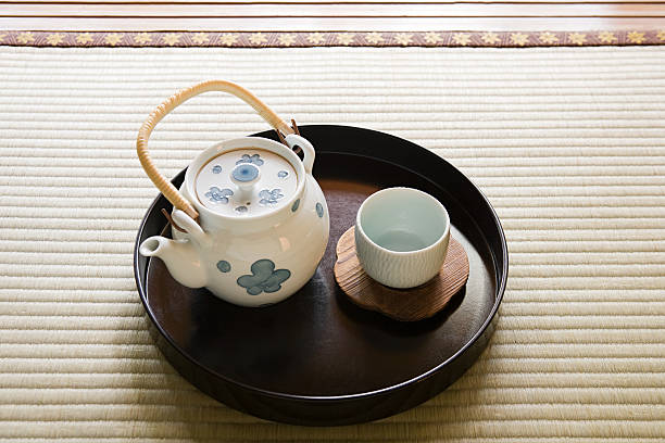 японский чайная - japanese tea cup стоковые фото и изображения