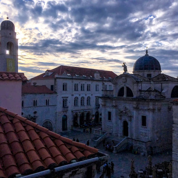 luza square_st blaise i dzwonnica starego miasta w dubrowniku, chorwacja - squarest zdjęcia i obrazy z banku zdjęć