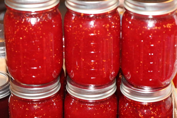 istock Canned Strawberry Fig Preserves 818112204