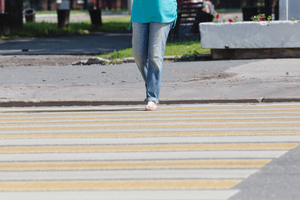 istock Crosses the road on the transition 818527528