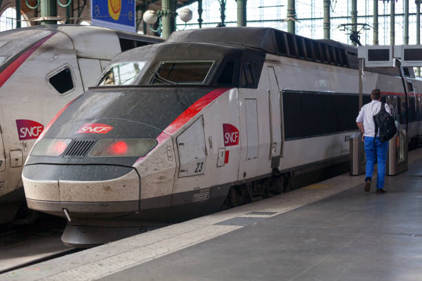 TGV Sud-Est in Gare du Nord Paris, France - July 17 2017: Old model of the TGV Sud-Est next to the new one in Gare du Nord. sud est france stock pictures, royalty-free photos & images