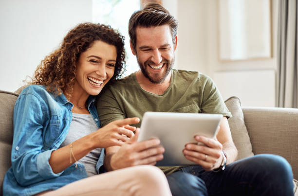 istock They share a social circle online and offline 818586712