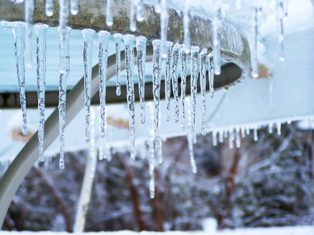 istock Close-Up Of Icicles under patio table 818670474
