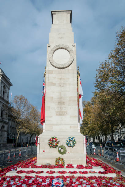 kriegerdenkmal cenotaph, london, uk - cenotaph stock-fotos und bilder