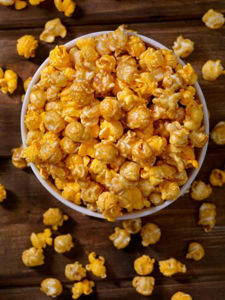 istock Chicago Style Popcorn, Caramel and Cheddar Mix 819233708