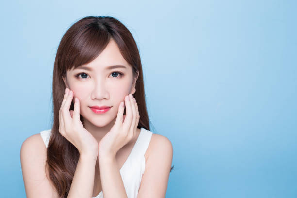 istock beauty woman look you 819465032