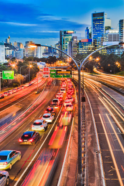 beligerantes conjunto nsyd ainda carros vert - warring - fotografias e filmes do acervo