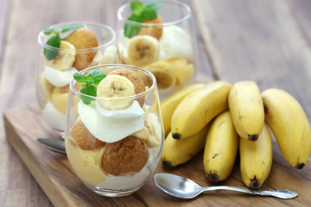istock homemade banana pudding, Southern dessert 819648044