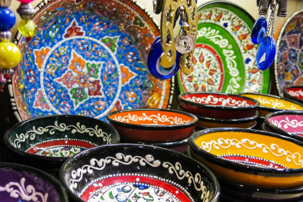 istock Classical Turkish ceramics on the Istanbul Grand Bazaar. 819682288