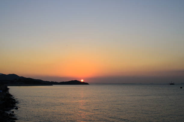 istock Sunset in hong kong 819731104