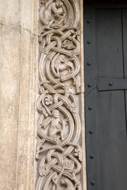 istock Design on Facade Cathedral Church Entrance; Modena 819763430