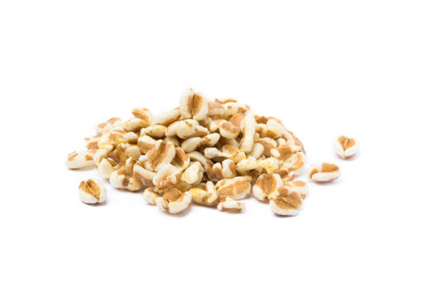 istock Healthy spelled popcorn isolated on white background 819878130