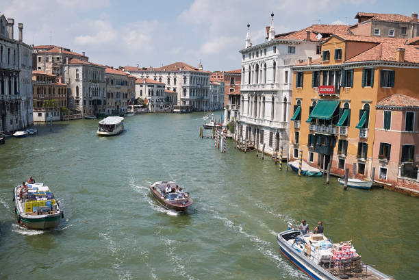 венеция - venice italy beautiful accademia bridge grand canal стоковые фото и изображения