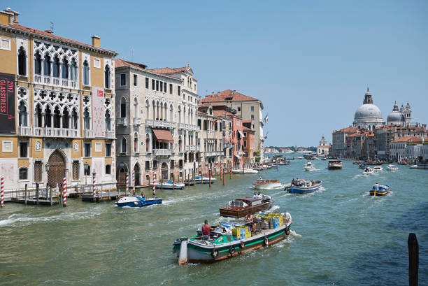 венеция - venice italy beautiful accademia bridge grand canal стоковые фото и изображения